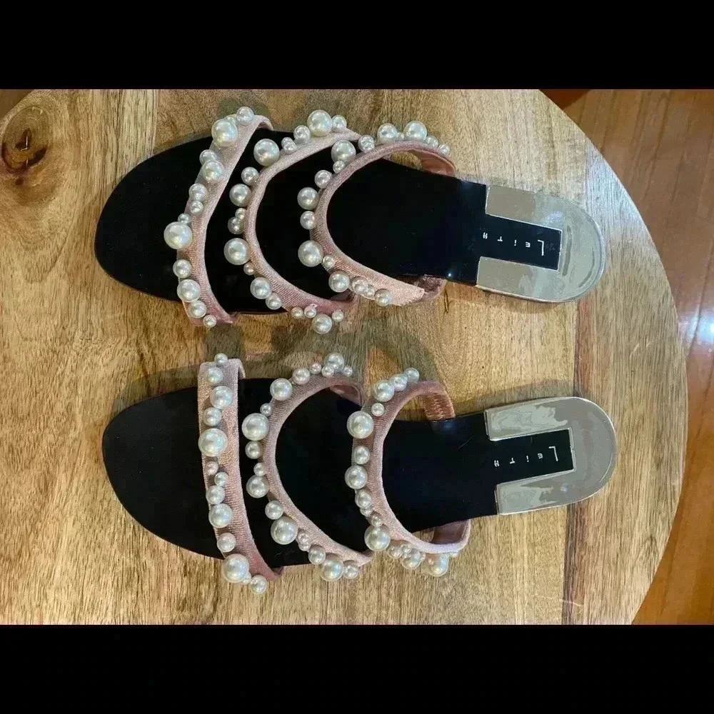 Leith Pearl Slippers Sz 8.5